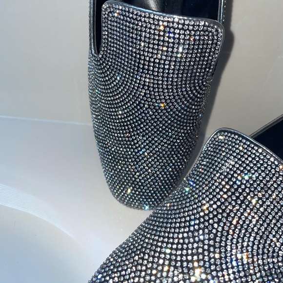 SOLD!! Brand new! Never worn! Rhinestone flat slides! - Picture 2 of 5